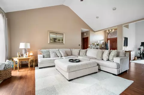 6380 S Cabriolet Way, Pendleton, IN 46064 photo 7