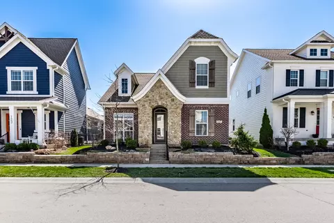 1587 Rossmay Dr, Westfield, IN 46074