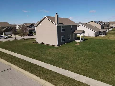 Exterior - 4773 Marshall Dr, Plainfield, IN 46168 photo 6 of 9