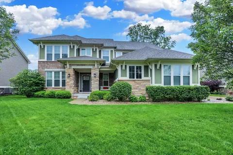 6460 Blackstone Dr, Zionsville, IN 46077