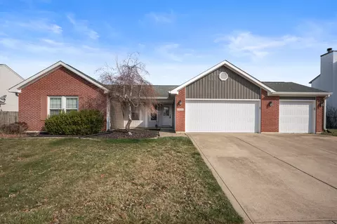 8654 Captain Dr, Avon, IN 46123