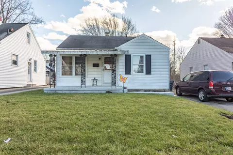 715 E 32nd St, Anderson, IN 46016