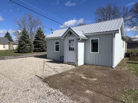 419 Apple St, Greenfield, IN 46140
