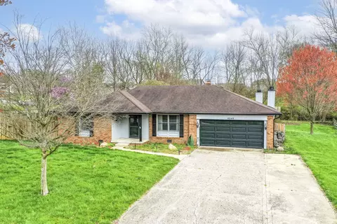 4049 Hazy Ln, Greenwood, IN 46142