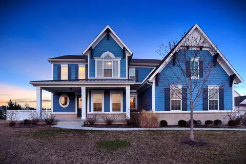 13923 Amber Meadow Dr E, Fishers, IN 46038