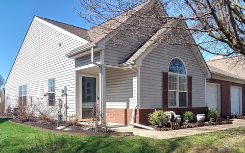 5348 Spring Creek Cir, Indianapolis, IN 46254