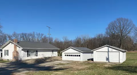 101 S Clay St, West Lebanon, IN 47991