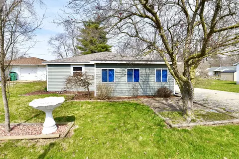 38 Midway Dr, New Castle, IN 47362