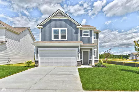 2014 Oak Leaf Way, Shelbyville, IN 46176