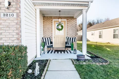 3210 Parkview Dr, Columbus, IN 47201
