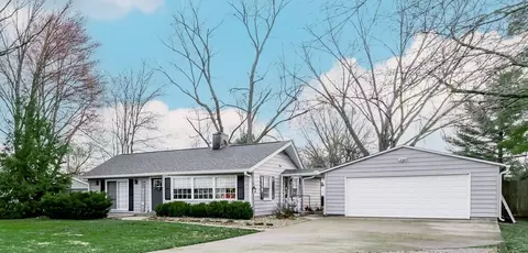 3345 Mccullough Ln, Columbus, IN 47203