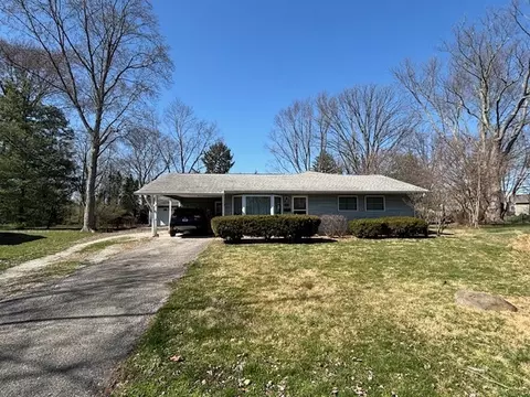 112 Park Ln, Carmel, IN 46032