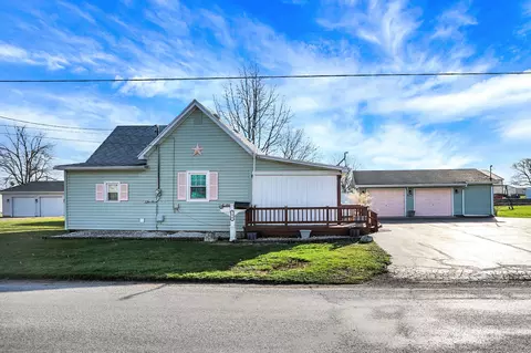 724 N Elm St, Fairmount, IN 46928