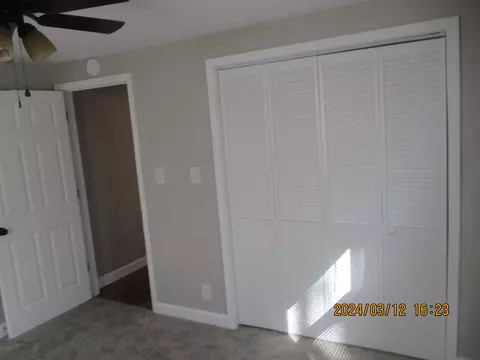 Bedroom - 538 Della Rd, Columbus, IN 47203 photo 2 of 2