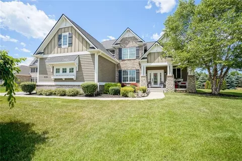 11652 Gladstone Ct, Fishers, IN 46037