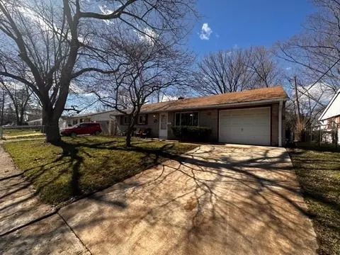 3950 Strathmore Dr, Indianapolis, IN 46235