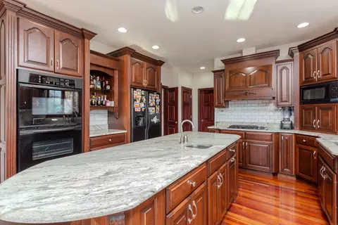 Kitchen - 7034 Bitternut Ln, Plainfield, IN 46168 photo 2 of 3