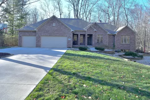 7897 Thorncrest Dr, Mooresville, IN 46158