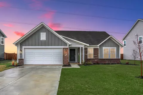 5538 Woods Pointe Dr, Mccordsville, IN 46055
