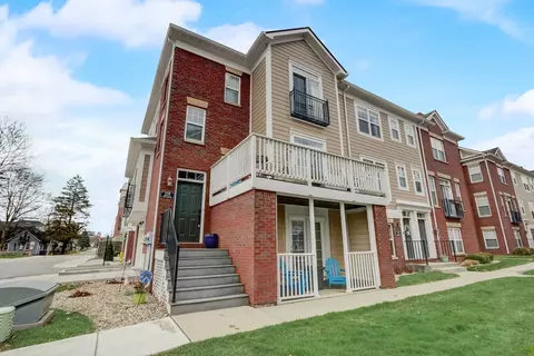 235 1st St NW, Carmel, IN 46032