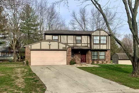 600 San Ricardo Ct, Greenwood, IN 46142