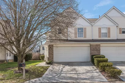 9250 Eden Woods Ct, Indianapolis, IN 46260