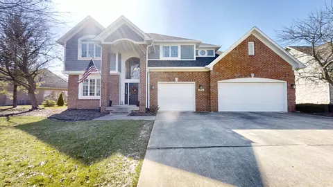 4823 Brentridge Pl, Greenwood, IN 46143
