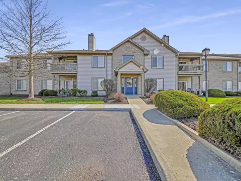 233 Legends Creek Pl #206, Indianapolis, IN 46229