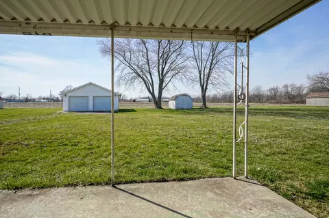 Exterior - 8091 S 100 E, Pendleton, IN 46064 photo 3 of 9