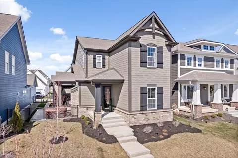 15293 Fairlands Dr, Westfield, IN 46074