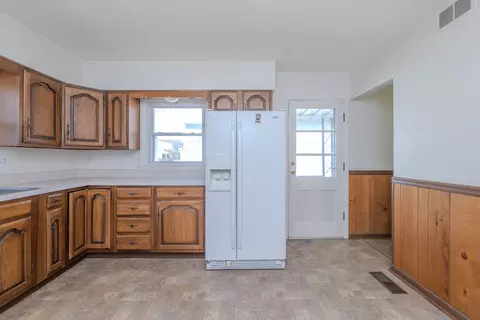 Kitchen - 83 S 3rd Ave, Beech Grove, IN 46107 photo 3 of 4