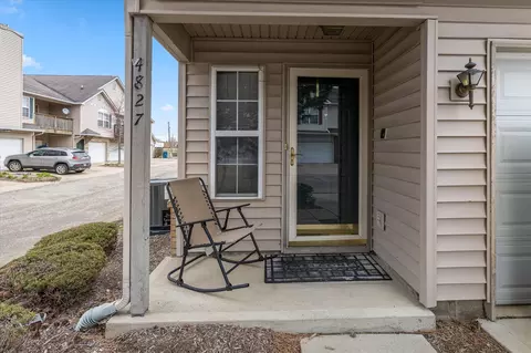 4827 Flat Stone Pl, Indianapolis, IN 46268