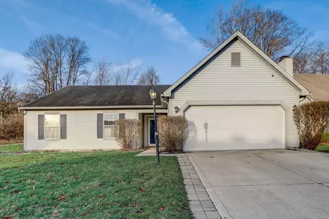 736 Acorn Woods Dr, Indianapolis, IN 46224