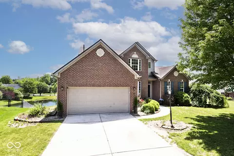 3383 Suffolk Ct, Greenwood, IN 46143