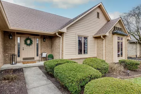 320 Nottinghill Ct, Indianapolis, IN 46234