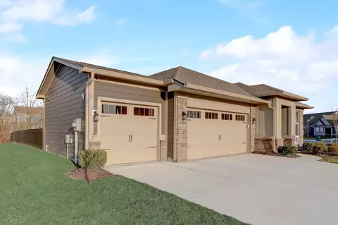 9726 Haughton Ln, Mccordsville, IN 46055