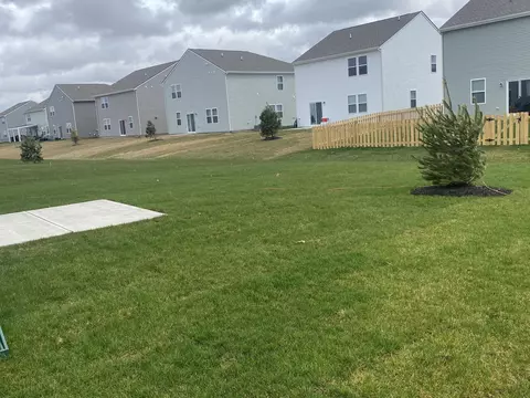 8618 Lester Pl, Pendleton, IN 46064 photo 3