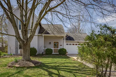 160 Meadow Creek Blvd, Whiteland, IN 46184