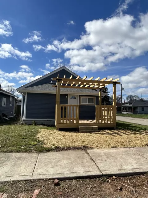 830 N Goodlet Ave, Indianapolis, IN 46222