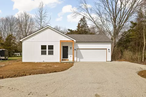 389 Mill, Fillmore, IN 46128