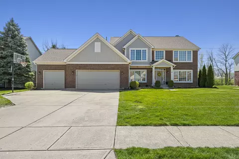 9089 Iris Ln, Zionsville, IN 46077