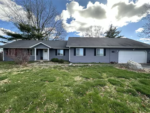 989 N County Road 200 E, Danville, IN 46122