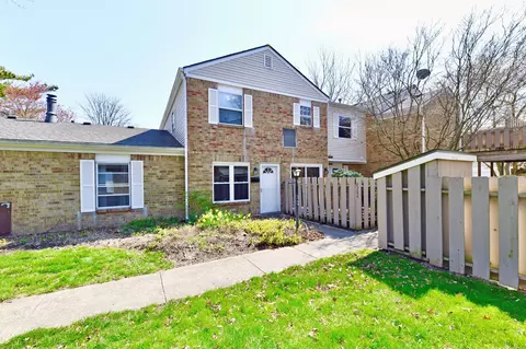 8286 Woodall Dr, Indianapolis, IN 46268