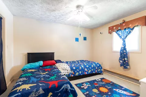 Bedroom - 2736 Streamside Dr, Columbus, IN 47203 photo 7 of 8