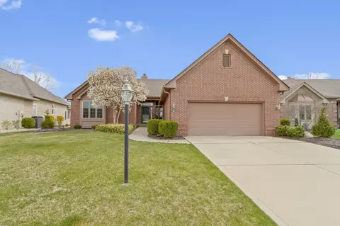 12561 Medalist Pkwy, Carmel, IN 46033