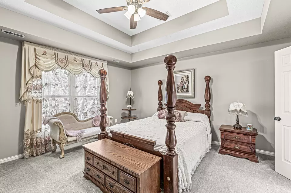  1498 Pondview Dr, Carmel, IN 46032 photo 37