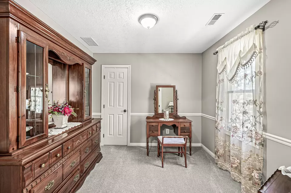  1498 Pondview Dr, Carmel, IN 46032 photo 40