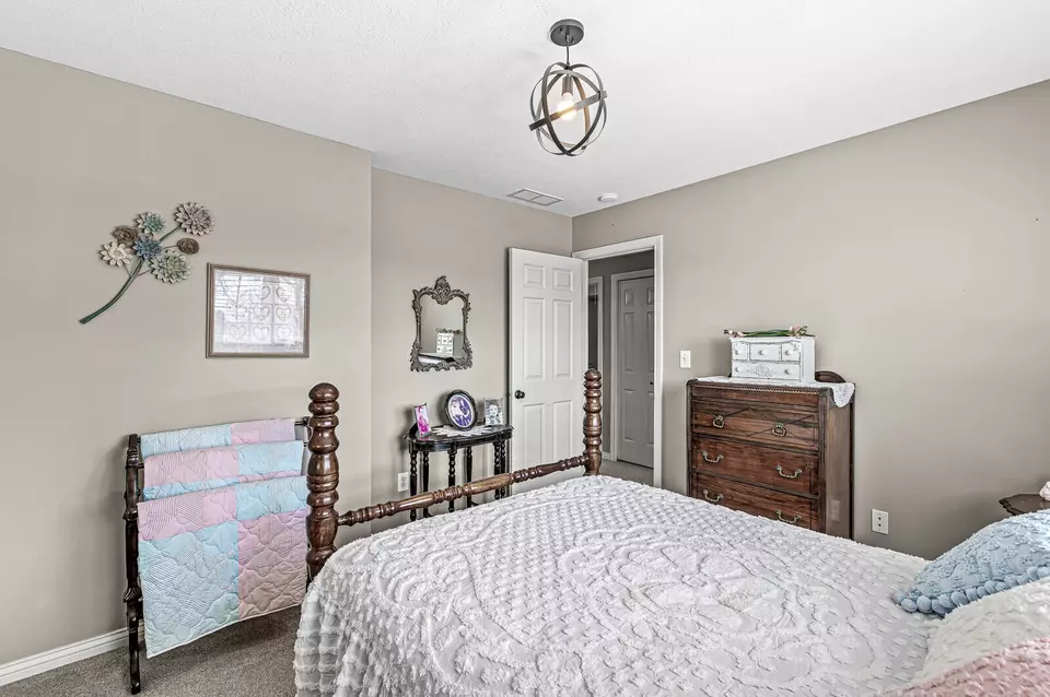  1498 Pondview Dr, Carmel, IN 46032 photo 46