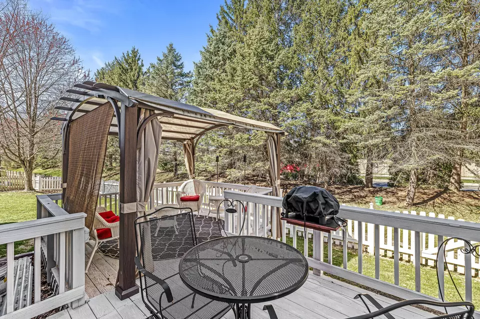  1498 Pondview Dr, Carmel, IN 46032 photo 61