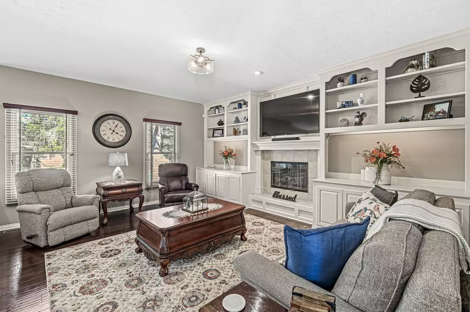  1498 Pondview Dr, Carmel, IN 46032 photo 17